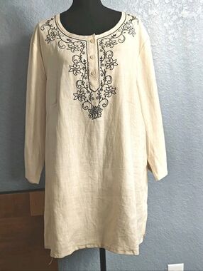 Carole Little Cream Linen Women's Top with Black Logo Detail Size 2X
